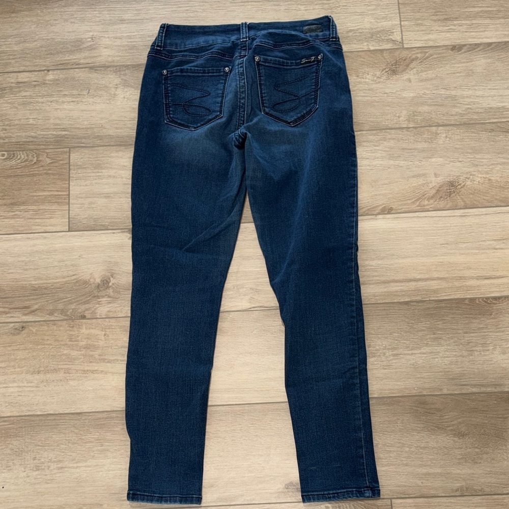 Seven for all mankind skinny jeans tummy less style size 8 medium wash stretchy